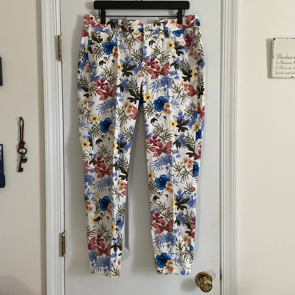 Tommy Bahama Floral Denim Ankle Pants - White Wash